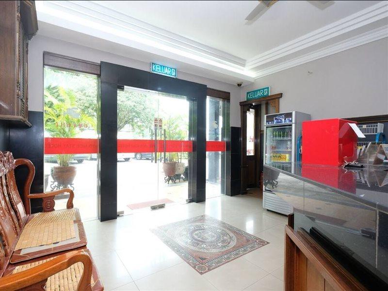 Oyo 1190 Nice Stay Hotel Raub Extérieur photo