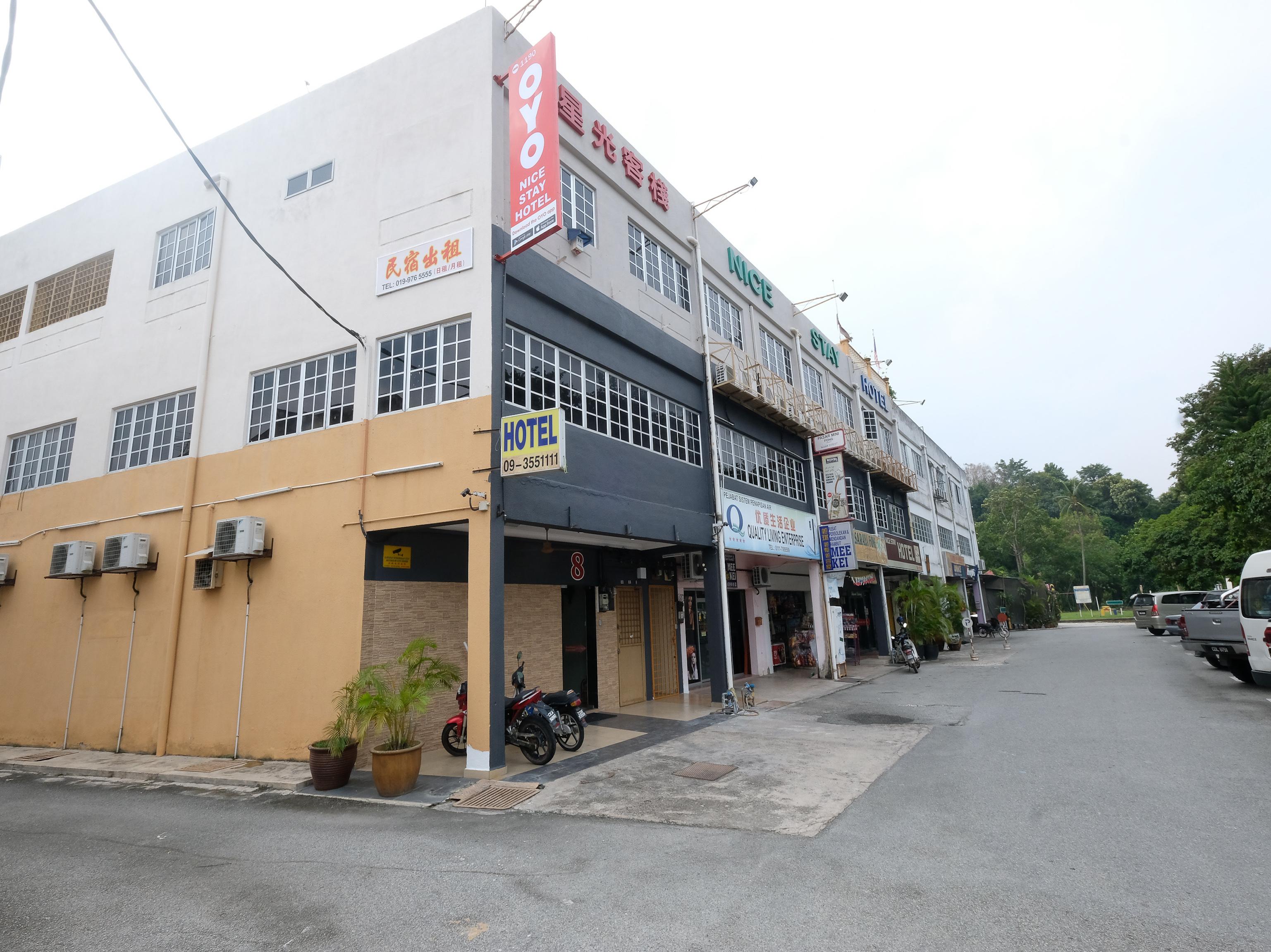 Oyo 1190 Nice Stay Hotel Raub Extérieur photo