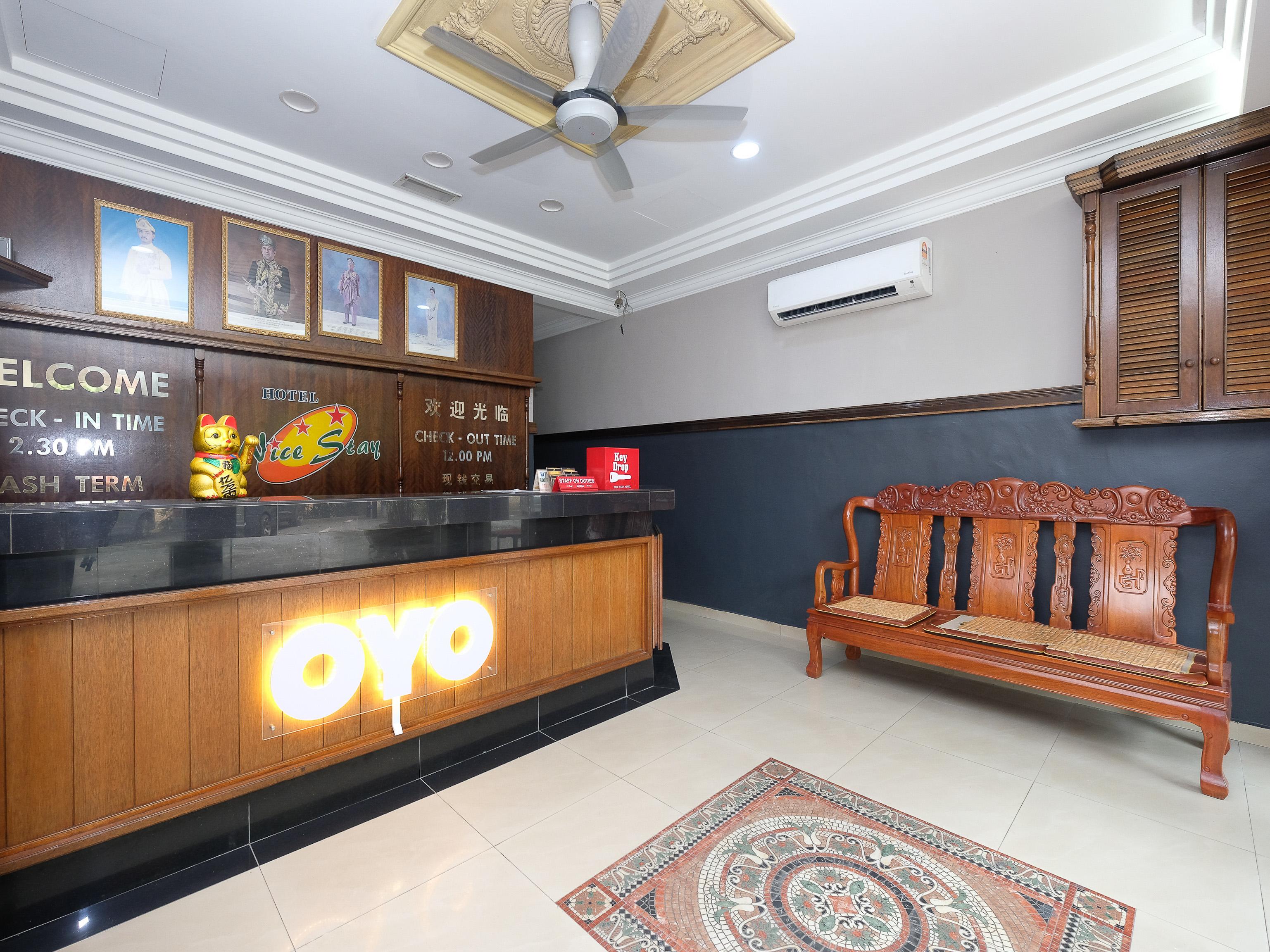 Oyo 1190 Nice Stay Hotel Raub Extérieur photo